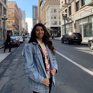 Meet your Posher, Esmerai
